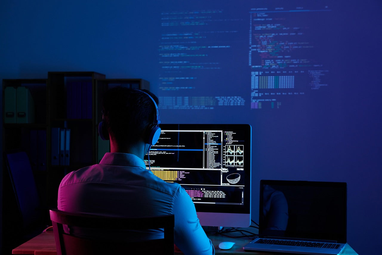 Do Monitor Light Bars Reduce Eye Strain? Equip Your Workspace for Better Focus