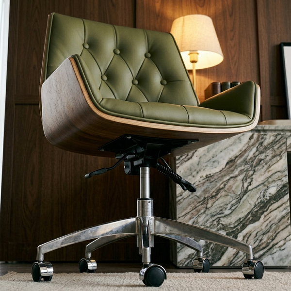 Bentwood Tufted Swivel Office Chair, green in a workspace
