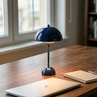 Bud - Modernist Bud Lamp - USB-Powered LED Desk Light in blue